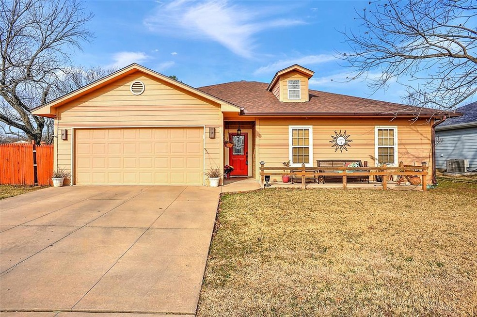 2118 N Frisco Rd, Sherman, TX 75090 - photo 1