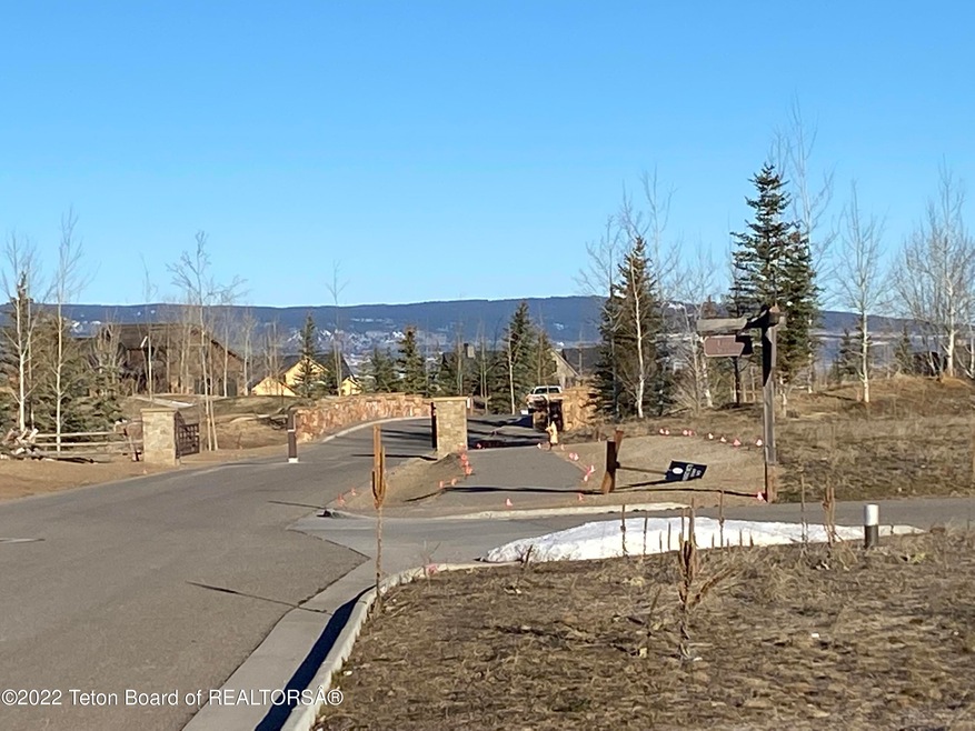 207 Courthouse Dr, Driggs, ID 83422 - photo 1