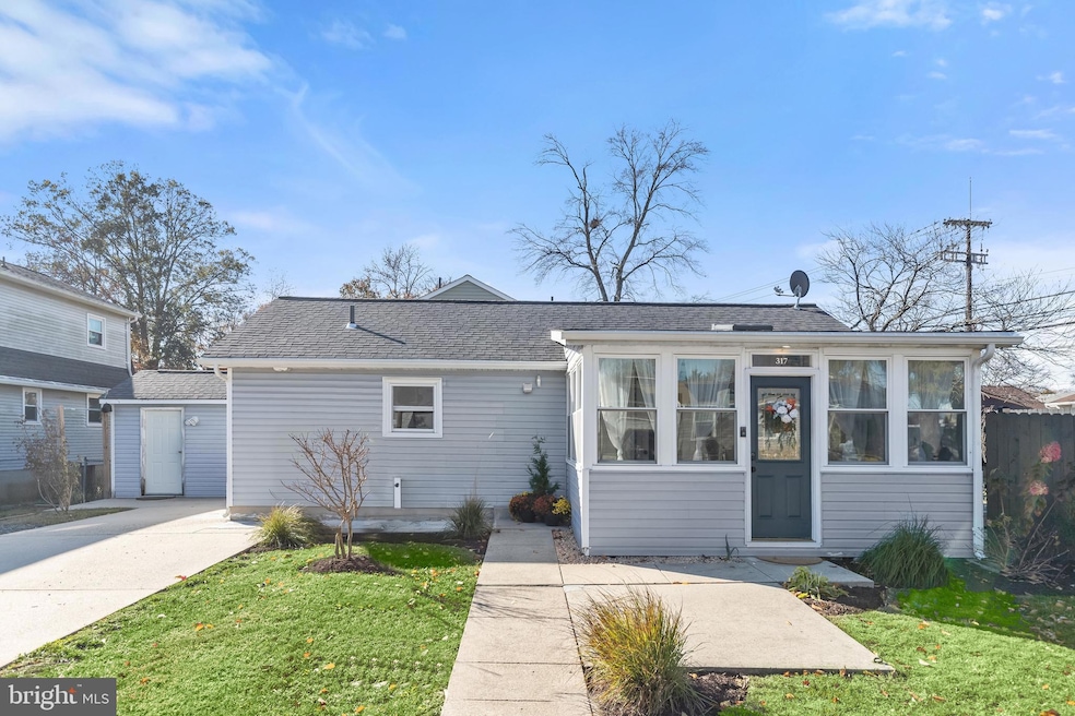 317 Londontown Rd, Edgewater, MD 21037 - photo 1