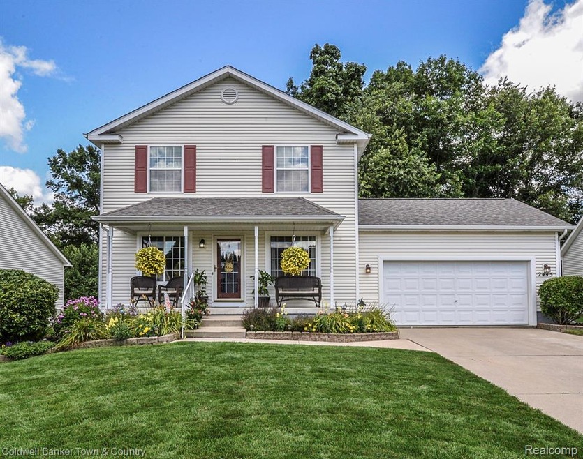Gorgeous curb appeal