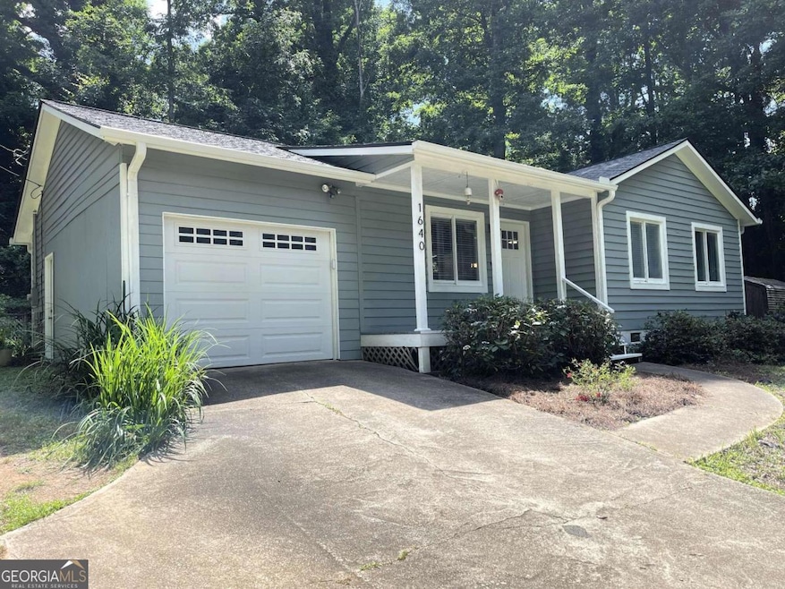 1640 Lakeview Place, Gainesville, GA 30501 - photo 1