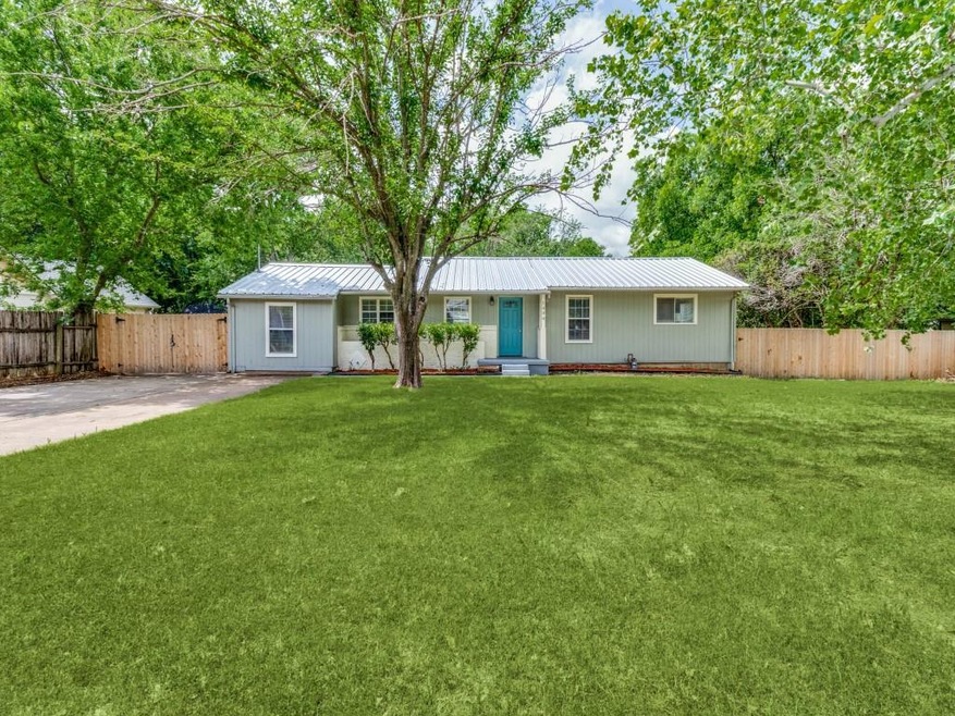 1606 E Mildred St, Sherman, TX 75090 - photo 1