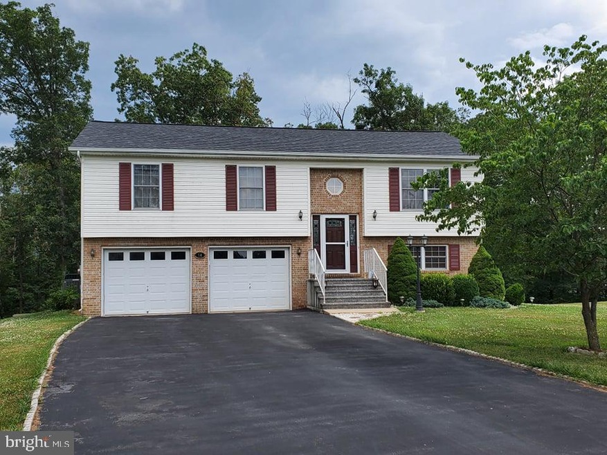 56 Elisha Ct, Bunker Hill, WV 25413 - photo 1