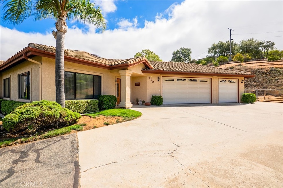 510 Hilbert Dr, Fallbrook, CA 92028 - photo 1