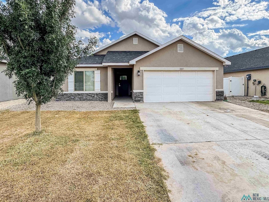 1107 E La Brea Ave, Hobbs, NM 88240 - photo 1