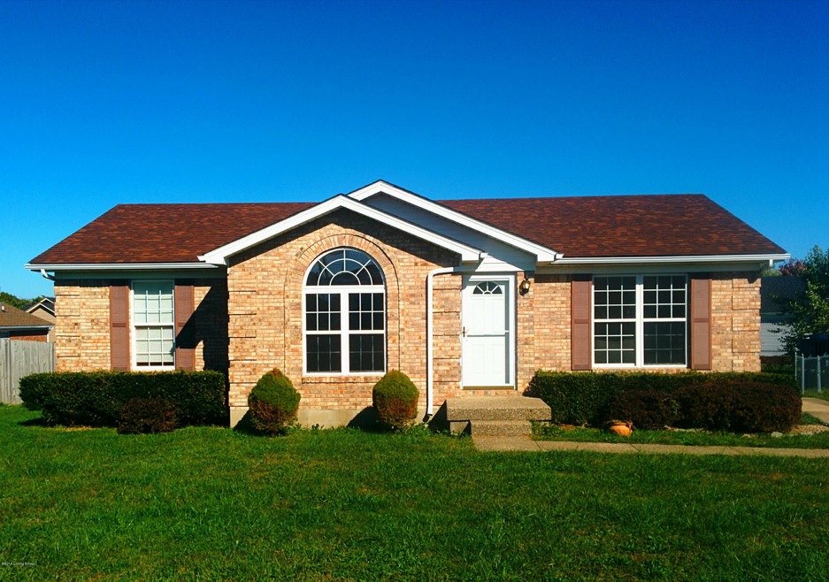 345 Aulbern Dr E, Mount Washington, KY 40047 - photo 1