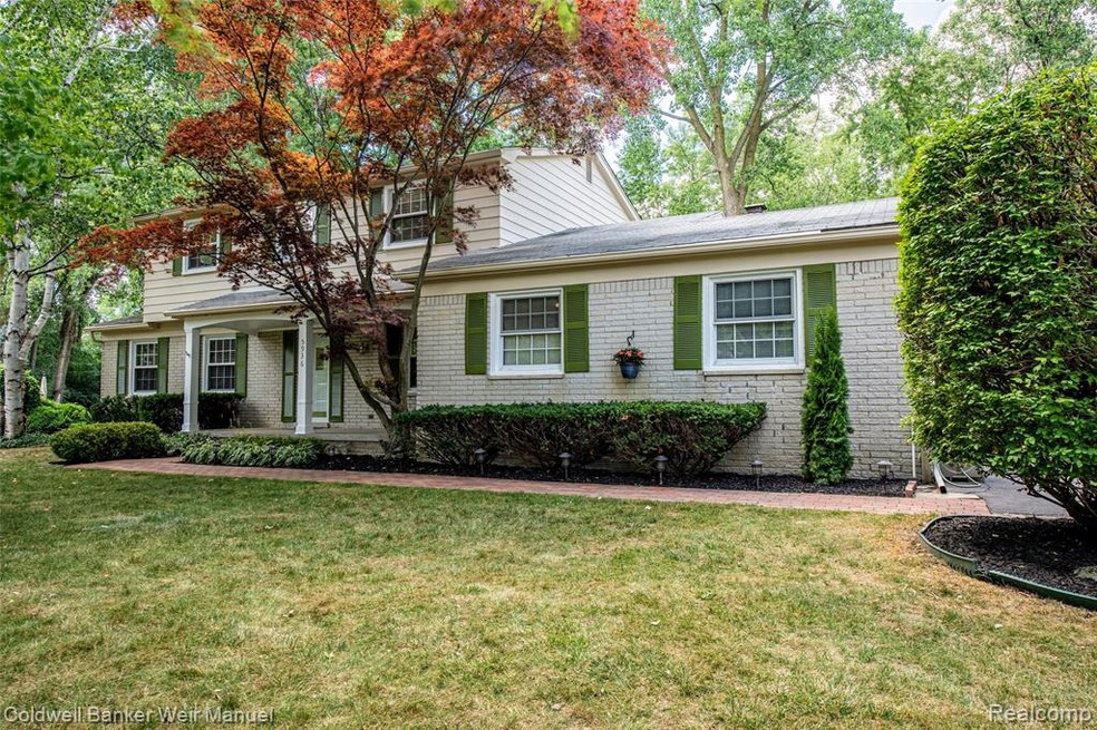 Handsome solid Colonial exterior elevation