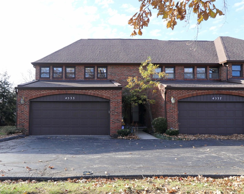 All Brick 3-level condo