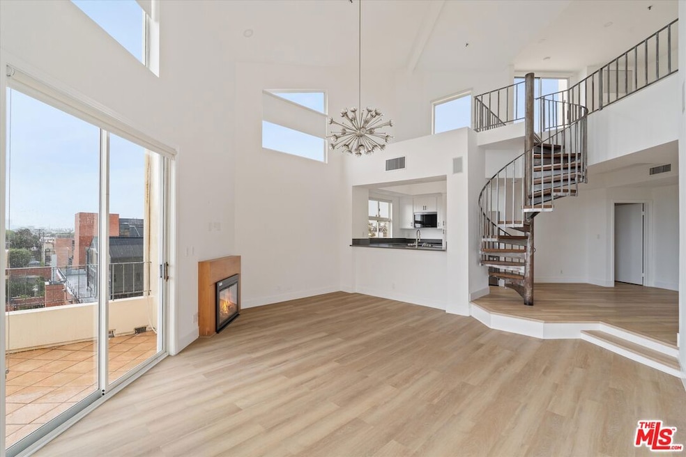 Venice Renaissance unit 321, Venice, CA 90291 - photo 1