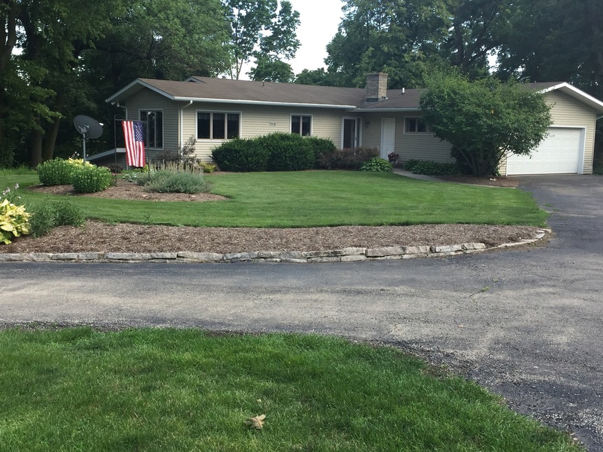 19269 Illinois 26, Princeton, IL 61356 - photo 1