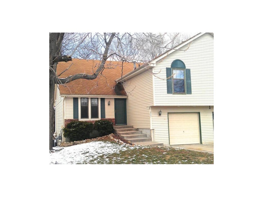 Beautiful vinyl siding complimented by forest gree