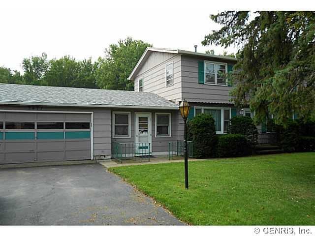 Exterior Front 3477 Big Ridge Road in Spencerport 