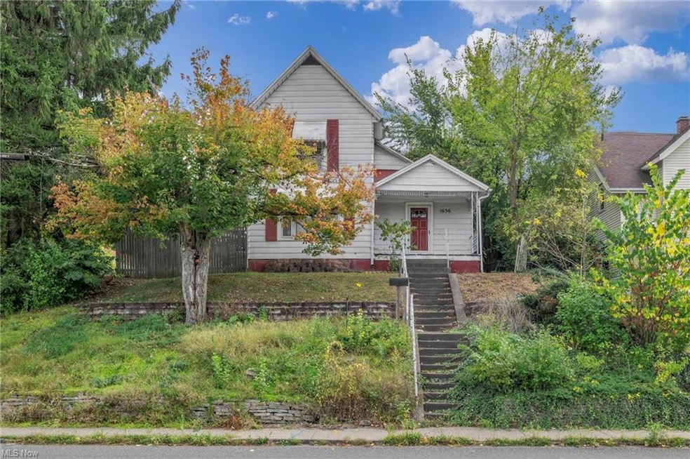 1636 Gibbs Ave NE, Canton, OH 44705 - photo 1