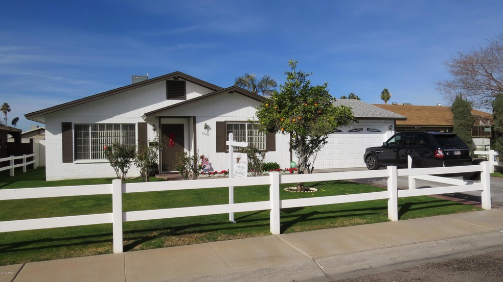 2008 N 56th Ave, Phoenix, AZ 85035 - photo 1