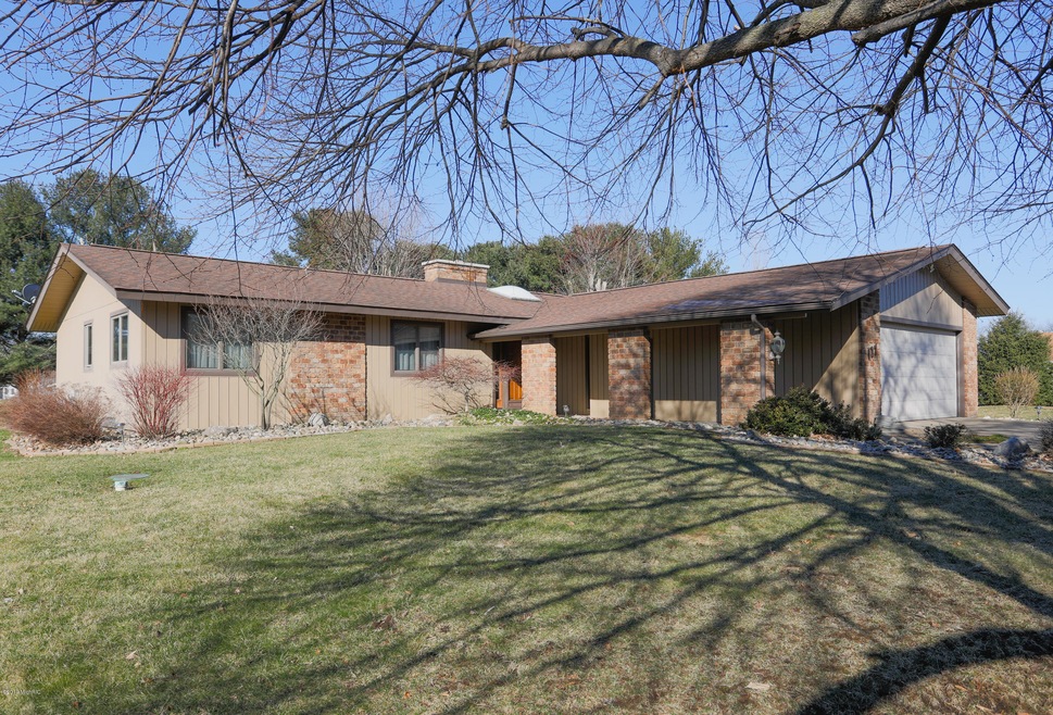 127 Maple Circle-101