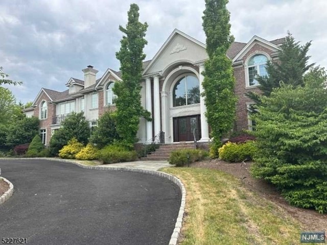 9 Lafayette Dr, Livingston, NJ 07039 - photo 1