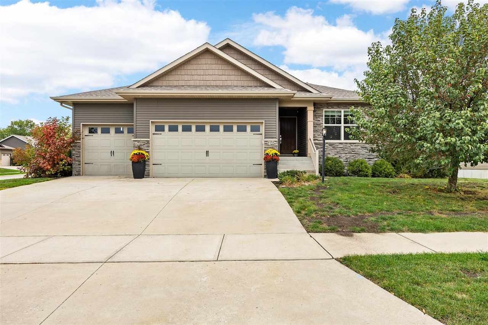 606 Sherwood Dr, Iowa City, IA 52245 MLS 202305390