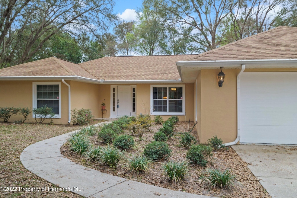 826 E Gaines Ln, Hernando, FL 34442 - photo 1