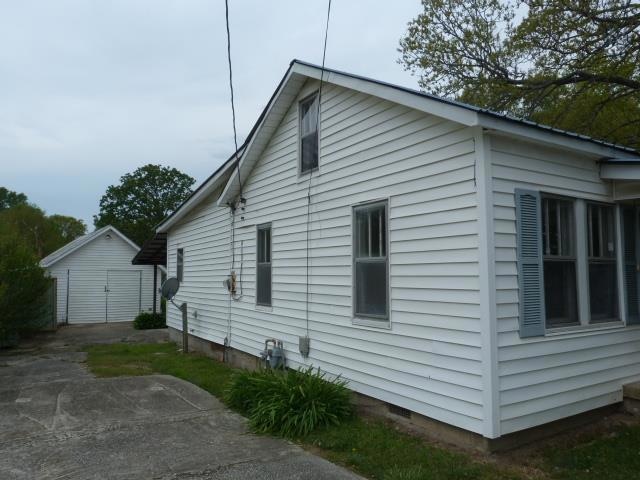 1602 Summer St, Manchester, TN 37355 - photo 1