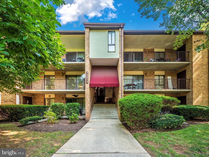 13213 Dairymaid Dr unit 201, Germantown, MD 20874 - photo 1