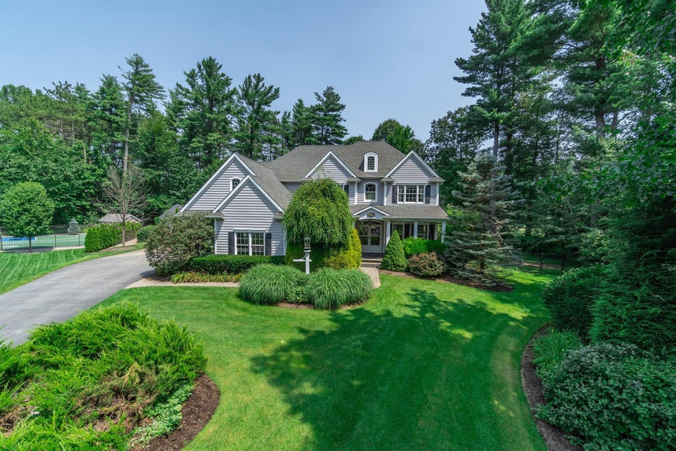 8 Connors Way, Saratoga Springs, NY 12866 - photo 1