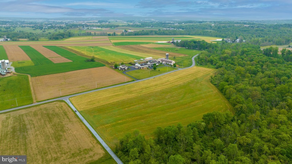 680 Beaver Dam Rd, Honey Brook, PA 19344 - photo 1