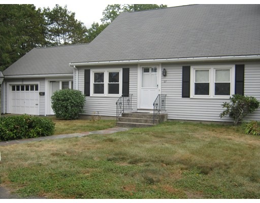 27 Bradley Ave unit 1, Wellesley, MA 02482 - photo 1