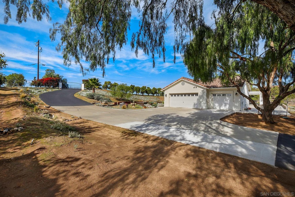 32717 Mesa Lilac Rd, Escondido, CA 92026 - photo 1