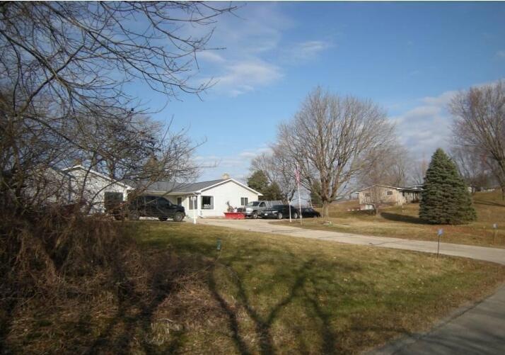 W21301 Brown Addition Ln unit W21303, Galesville, WI 54630 - photo 1