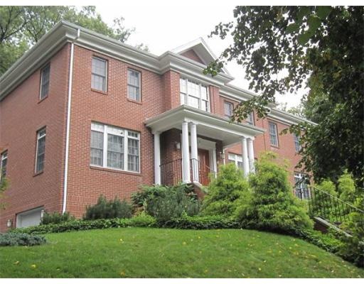 8 Fairway Rd, Chestnut Hill, MA 02467 - photo 1
