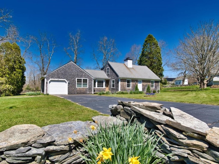 38 Bonniefield Dr, Tiverton, RI 02878 - photo 1