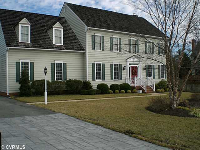 Exterior Front - Gorgeous 4 bedroom, 4 1/2 bath ho