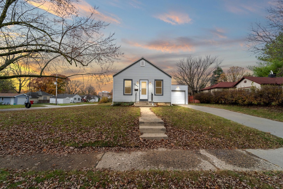 1203 Maxwell Ave Ames-DUSK
