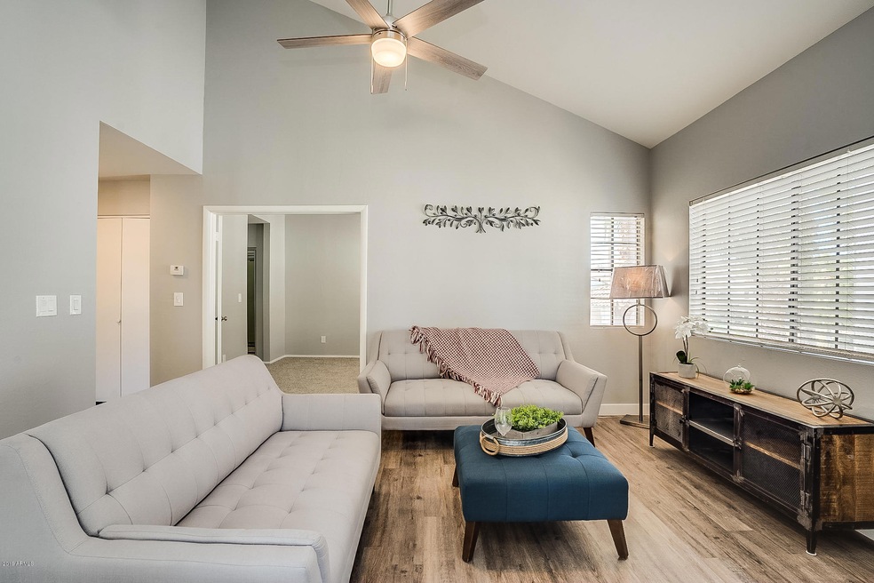 LIVING ROOM HIGH CEILINGS