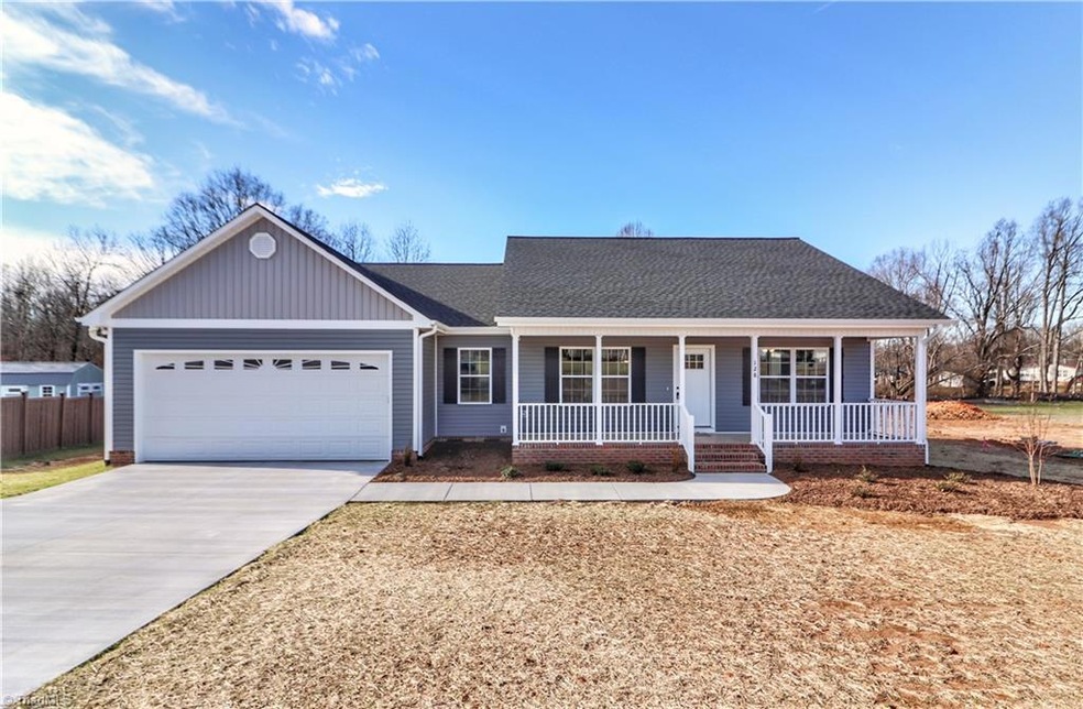 128 Loneheart Ln, Statesville, NC 28625 - photo 1