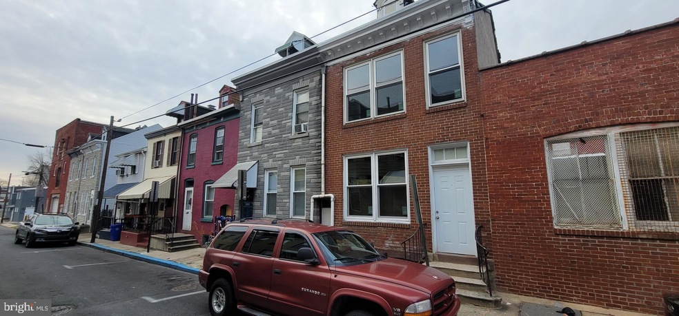 226 Moss St, Reading, PA 19601 - photo 1