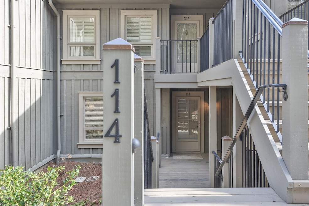Under Contract $1,500,000 • Co-Listing Agent