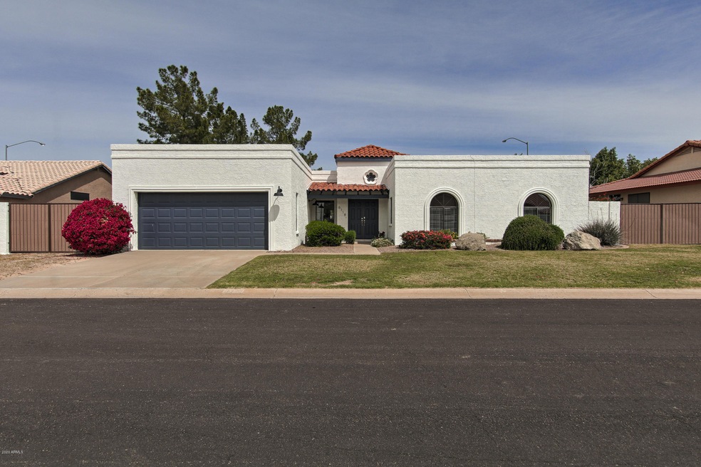 6118 E Camelot Dr-3