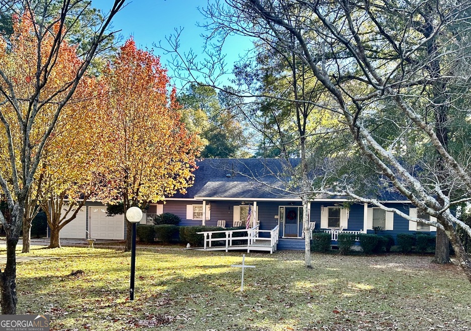 Sold $305,000