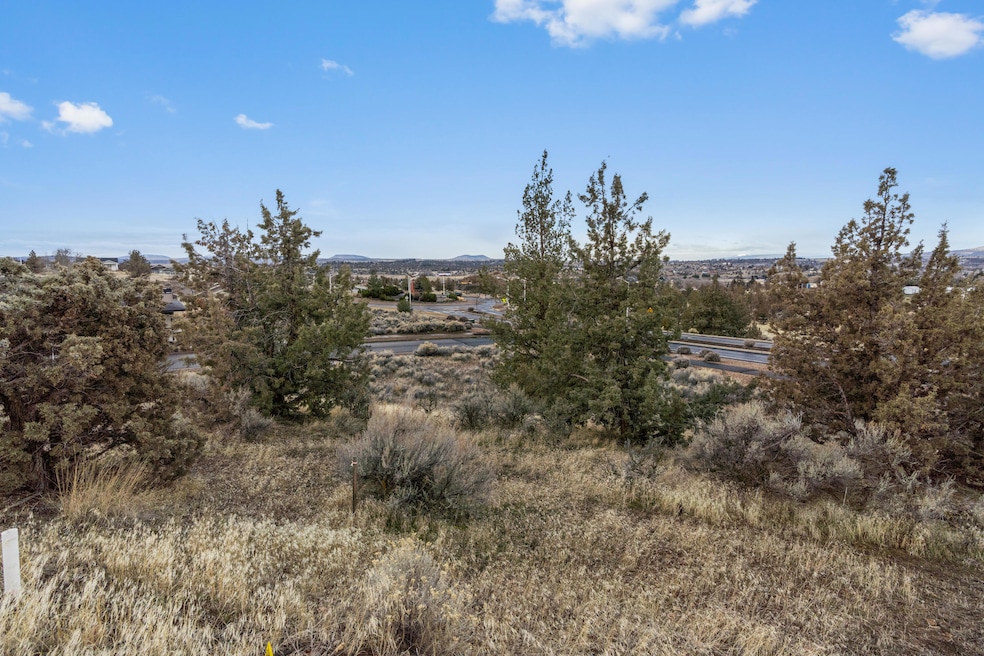 0 SE Fescue Ln unit Lot 18 220195491, Madras, OR 97741 - photo 1