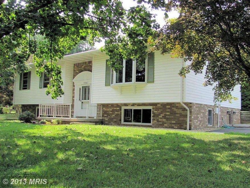 15367 Martinelli Dr, State Line, PA 17268 - photo 1