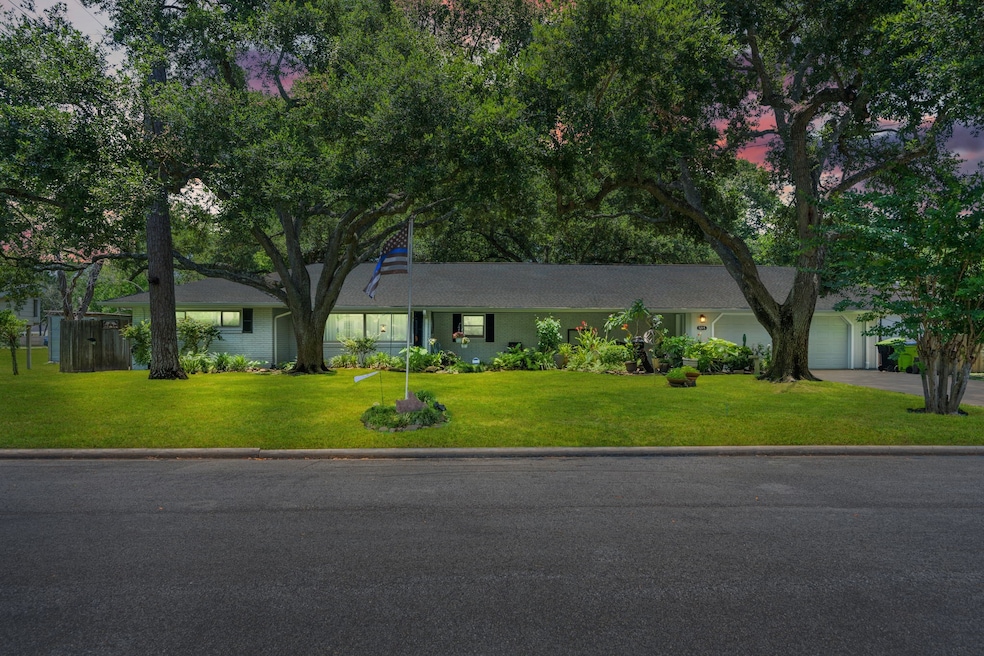 1215 Burnet St, Richmond, TX 77469 - photo 1