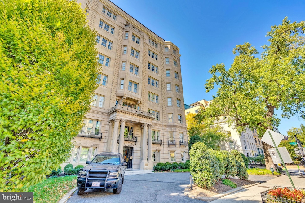 1026 16th St NW unit 202, Washington, DC 20036 - photo 1