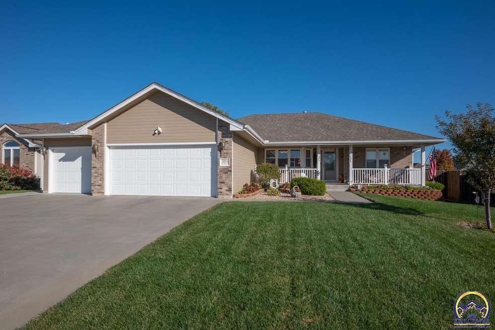 3324 SW 47th Ct, Topeka, KS 66610 - photo 1