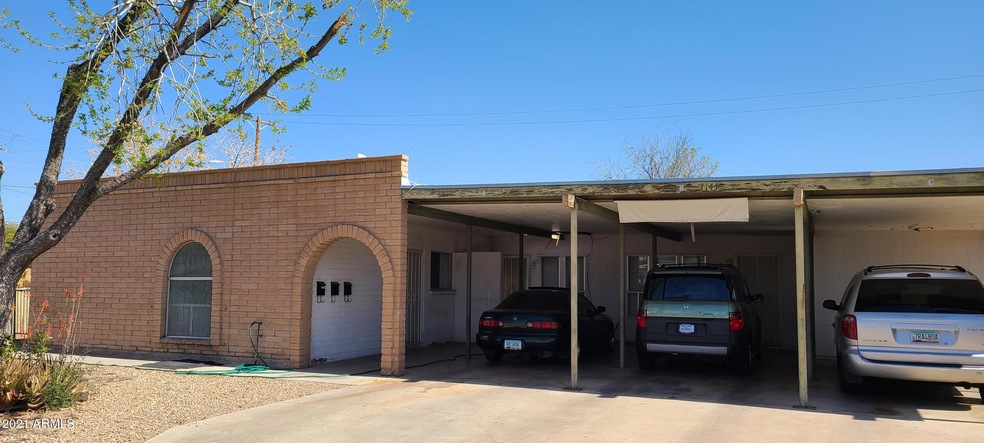 1141 N April Cir unit A, Mesa, AZ 85203 - photo 1