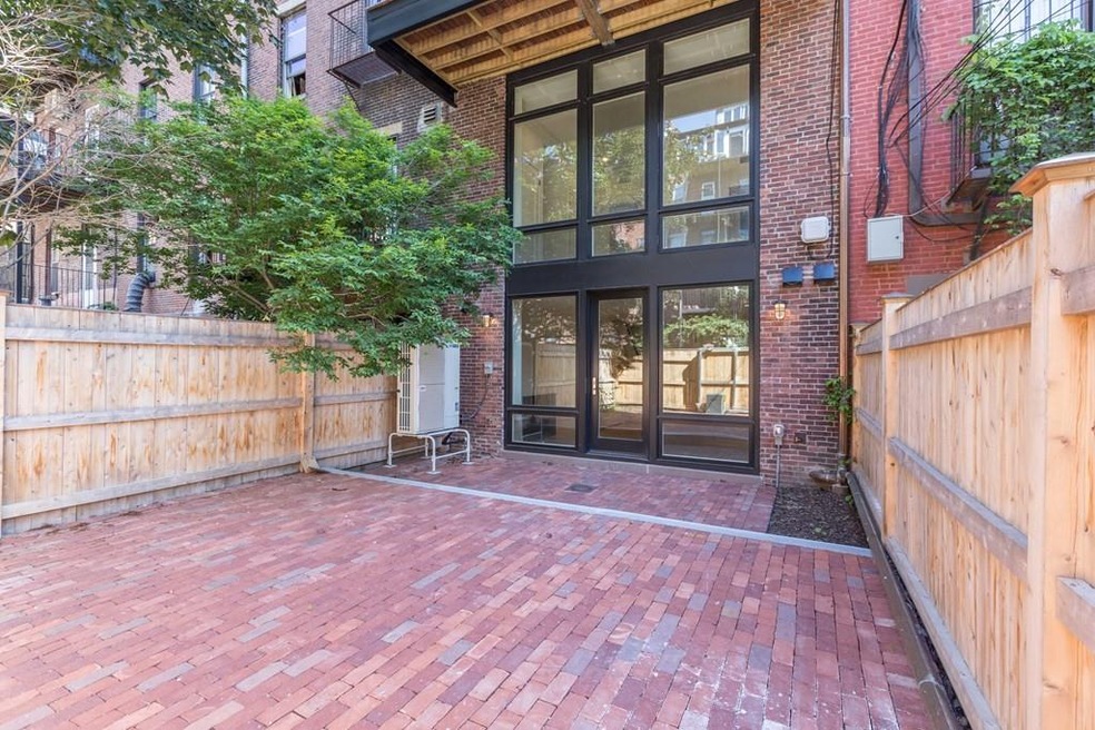 156 W Concord St unit 1, Boston, MA 02118 - photo 1