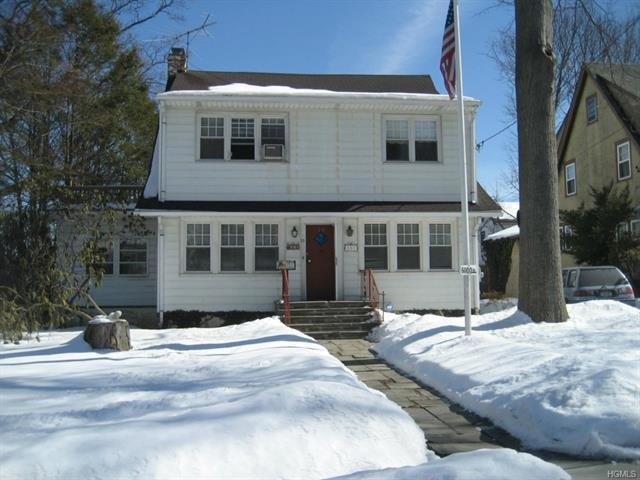 25 Park Cir, White Plains, NY 10603 - photo 1