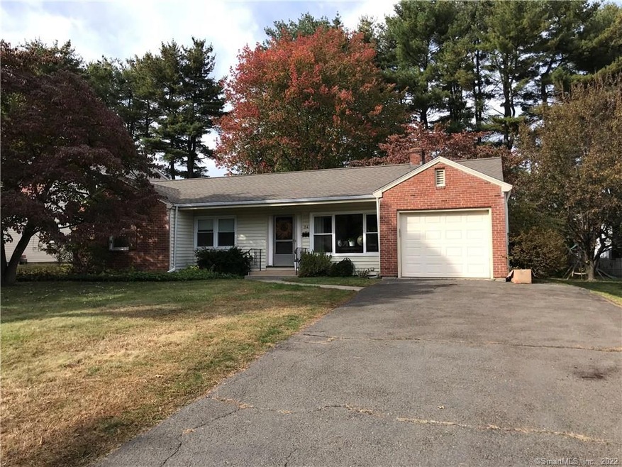 24 Pinecrest Rd, West Hartford, CT 06117 - photo 1