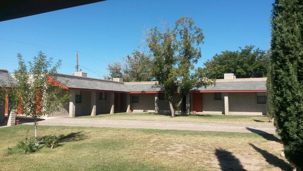 2507 Pecan Dr, Alamogordo, NM 88310 - photo 1