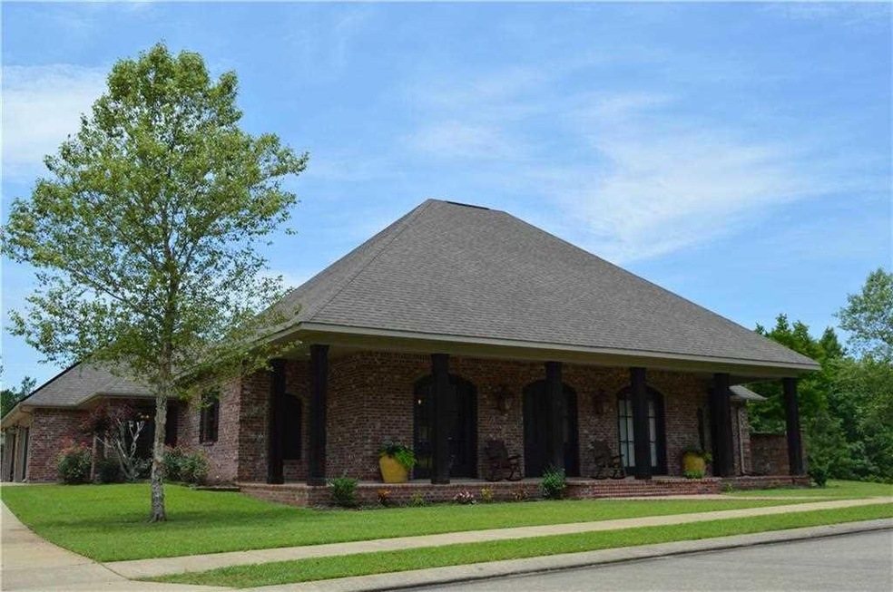 512 Richfield Place, Pineville, LA 71360 - photo 1